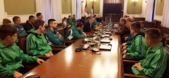 27 November 2015 The Deputy Chairman of the Committee on the Diaspora and Serbs in the Region in meeting with members of the Serbian football club “Petrova Gora” from Vojnic
